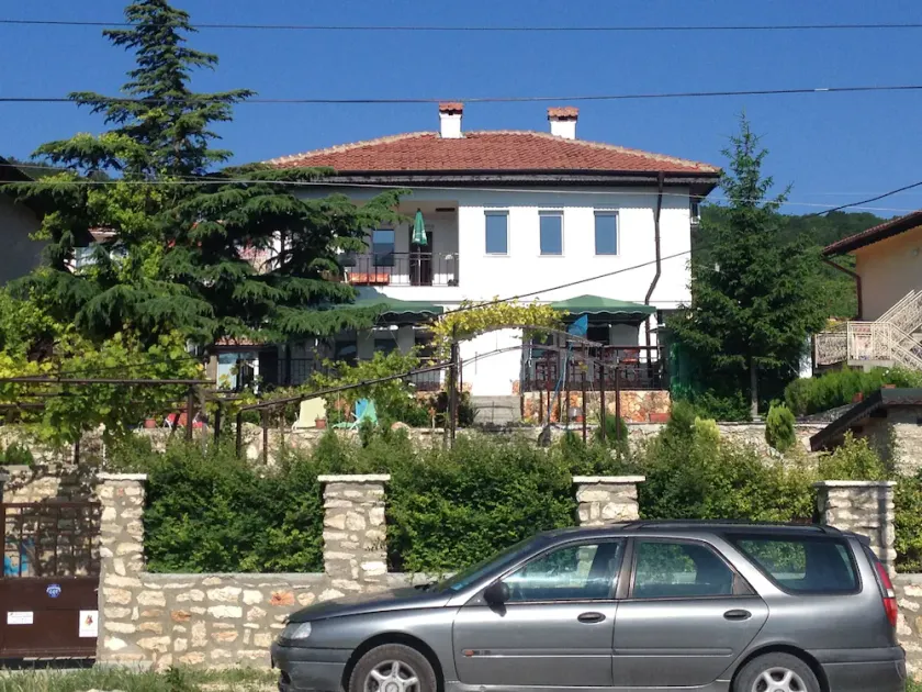 Botanic Garden House - Image 1