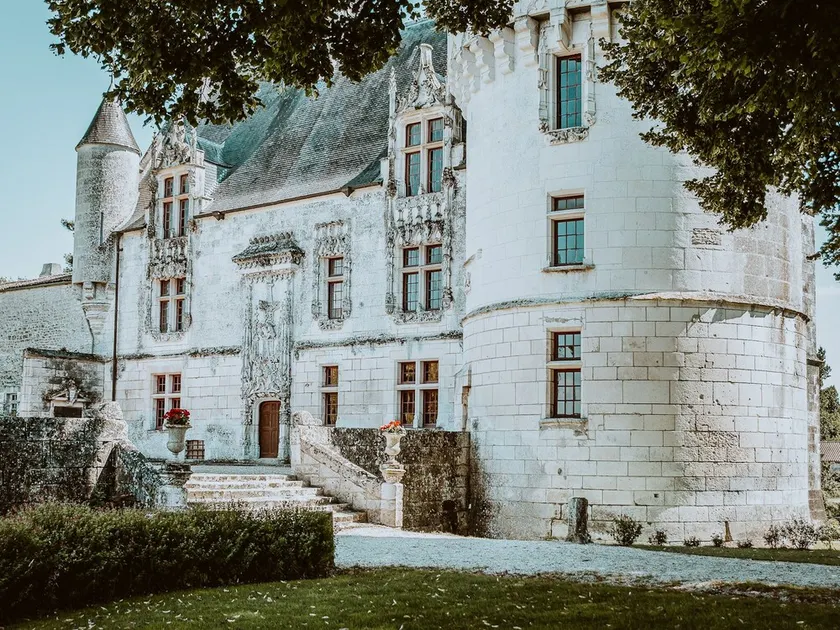 Château de Crazannes - Image 1