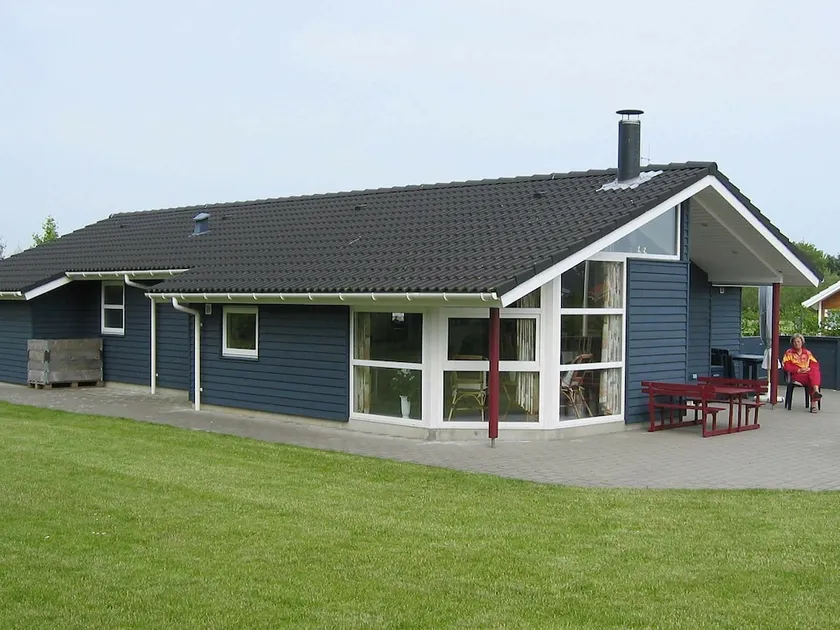 Splendid Holiday Home in Hemmet Near Sea - Image 1