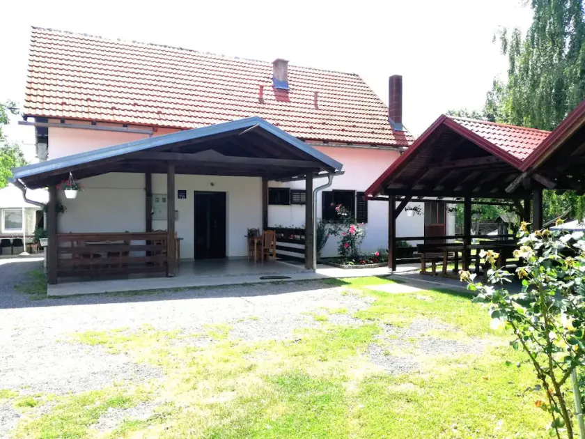 Guest accommodation Plavo oko - Image 1