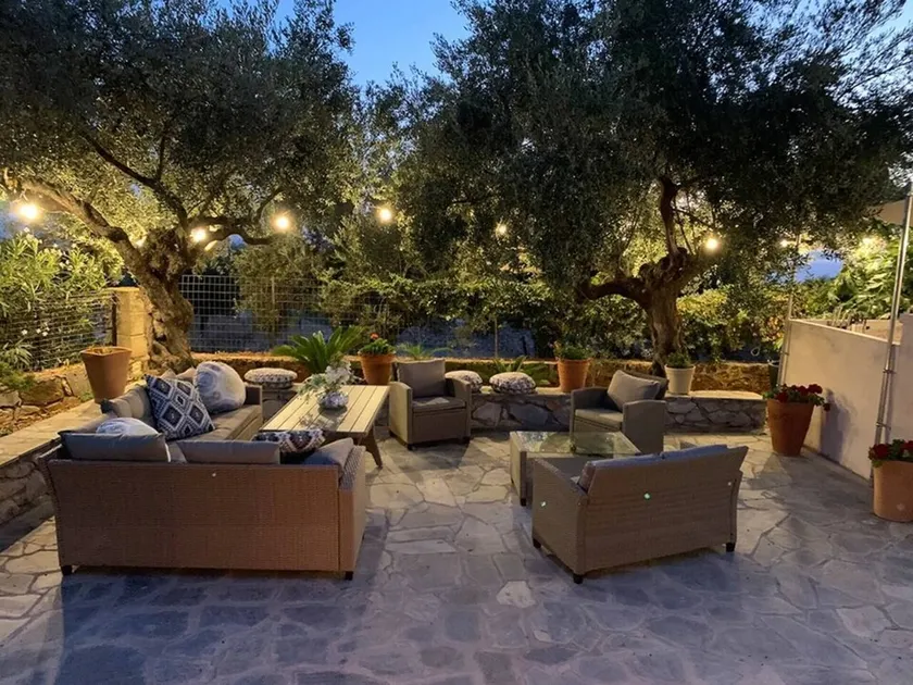 Semi Detached Stone House Great Location - Image 1