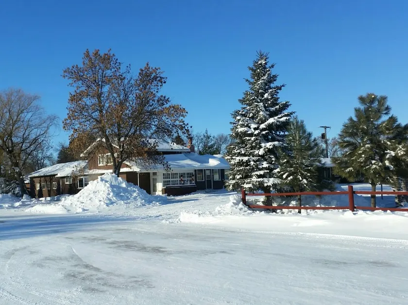 Bison Lodge - Image 1