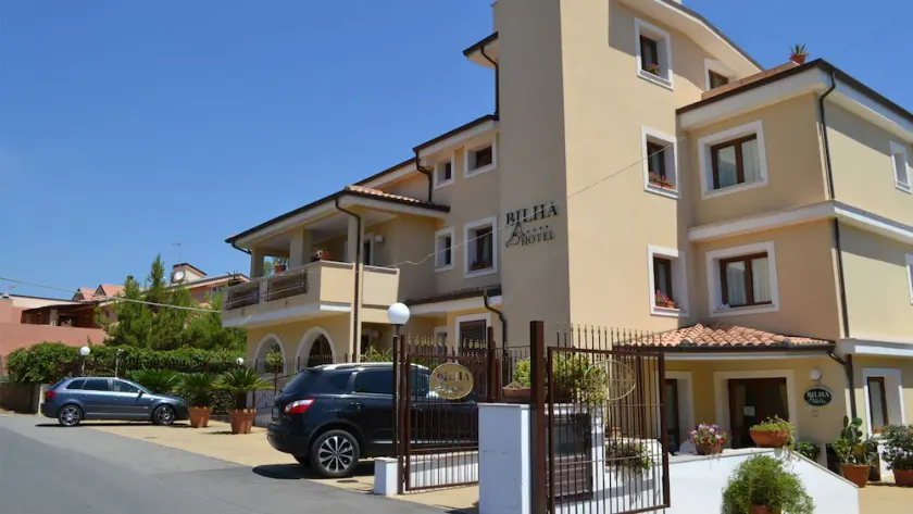 Bilha Hotel - Image 1