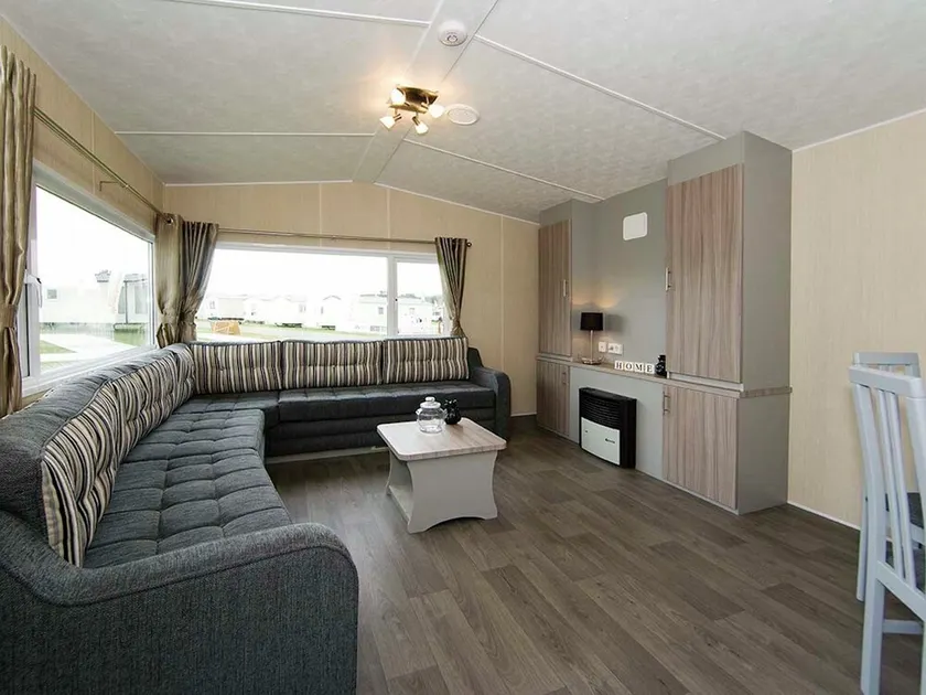 5-person chalet with 2 bedrooms & veranda - Image 1
