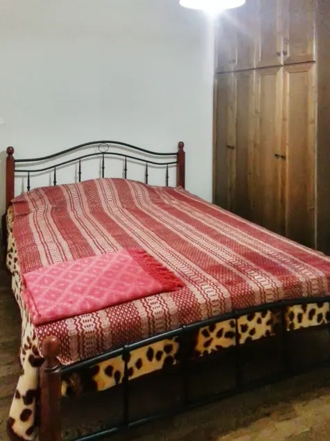 Rustic, 2-bedroom Apartment in Kato Seta Featuring a Furnished Balcony - Image 1
