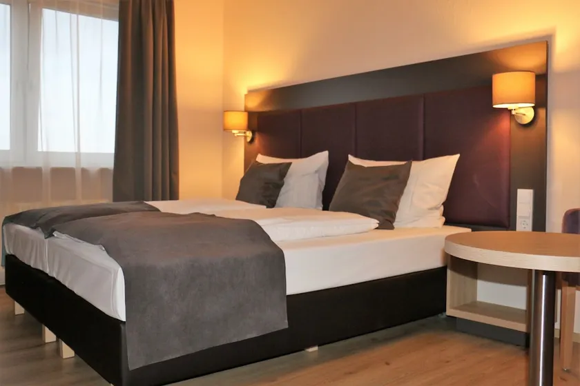 Hotel zum Brunnen - Image 1