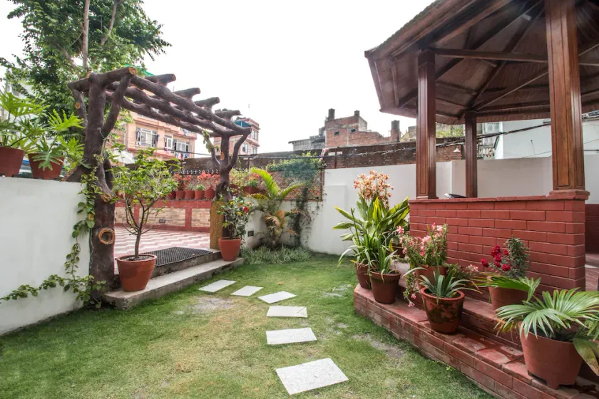 Hotel Himalaya Hub - Image 1