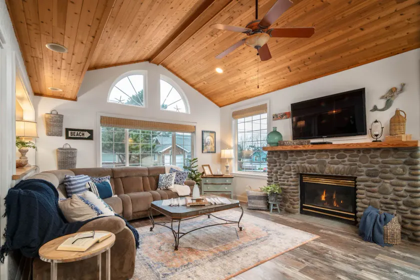Puffin Nest by Avantstay Cozy & Modern Close to Town & Beach - Image 1