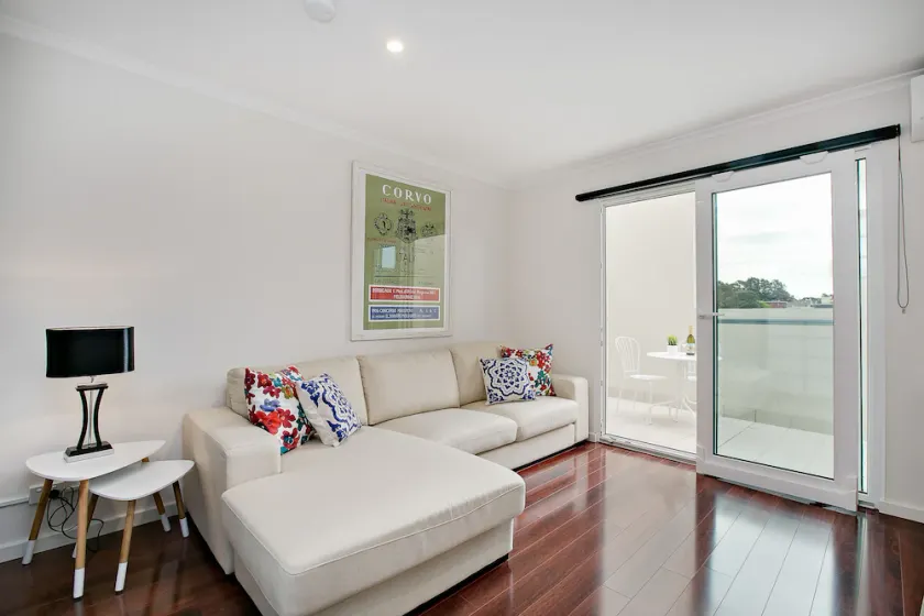 Newtown Mews - Image 1