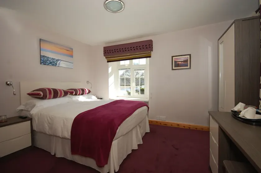 Riverside Bideford - Image 1