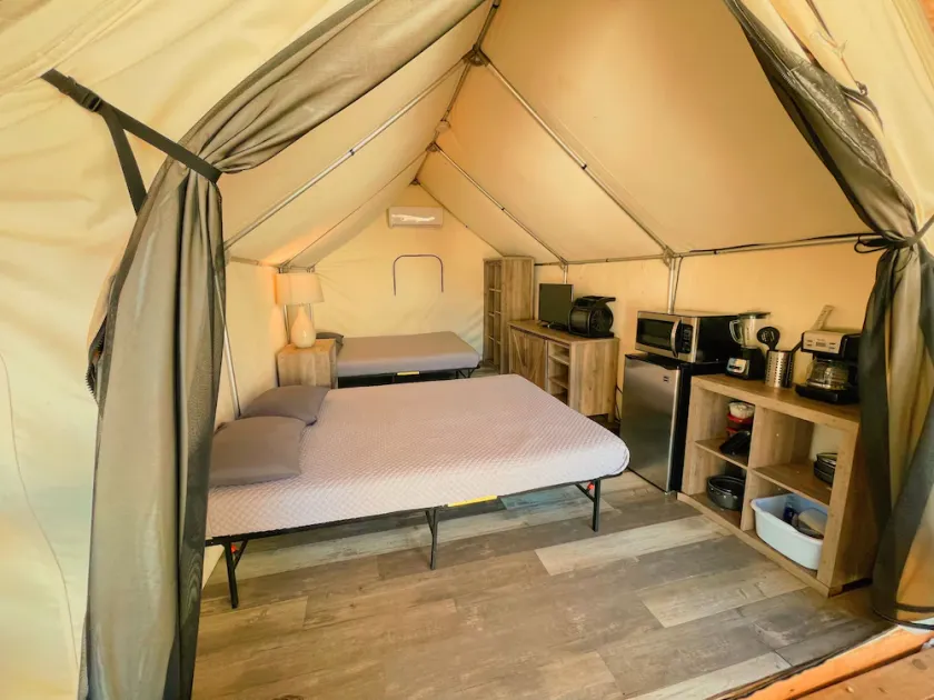 Son's Blue River Camp Glamping Cabin A - Image 1