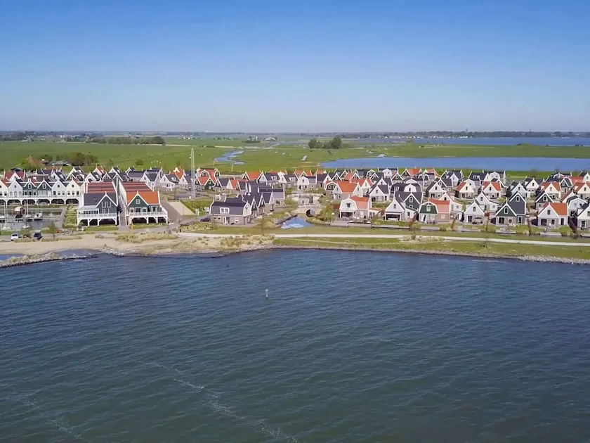 Detached Holiday Home Near Amsterdam - Image 1