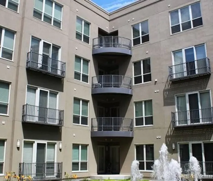 Luxe Modern Downtown 1BR w Balcony - Image 1