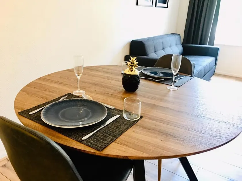 Suite Laon 89 - Image 1