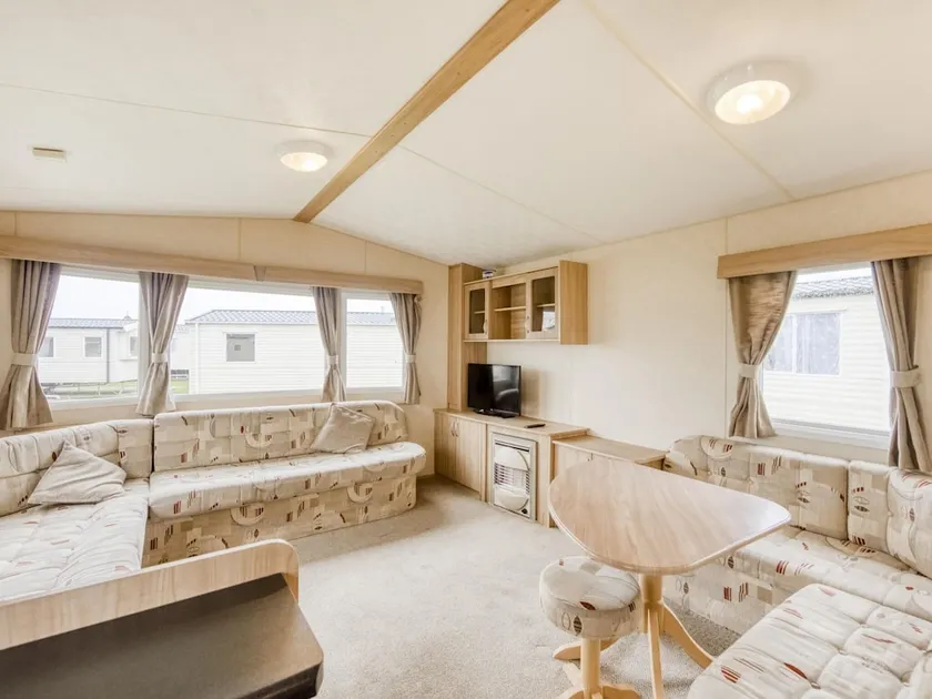 Gorgeous Home in Hastings With Sea Nearby - Image 1
