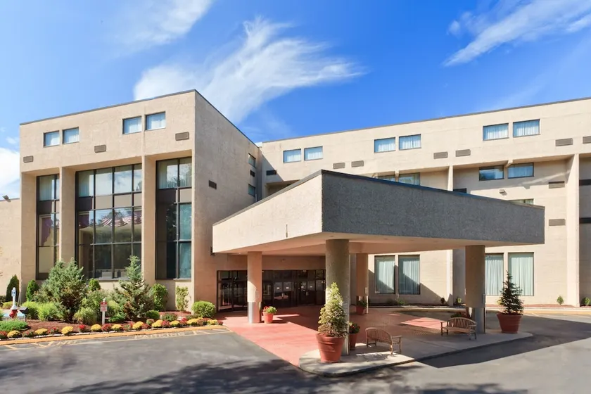 Red Lion Hotel Cromwell - Image 1