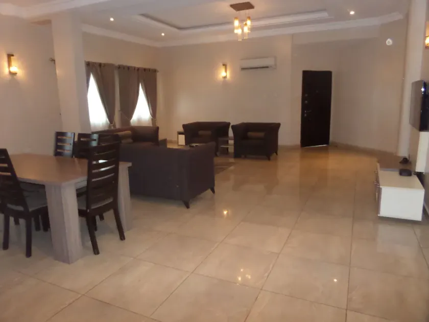 Gloriana Apartments - Image 1