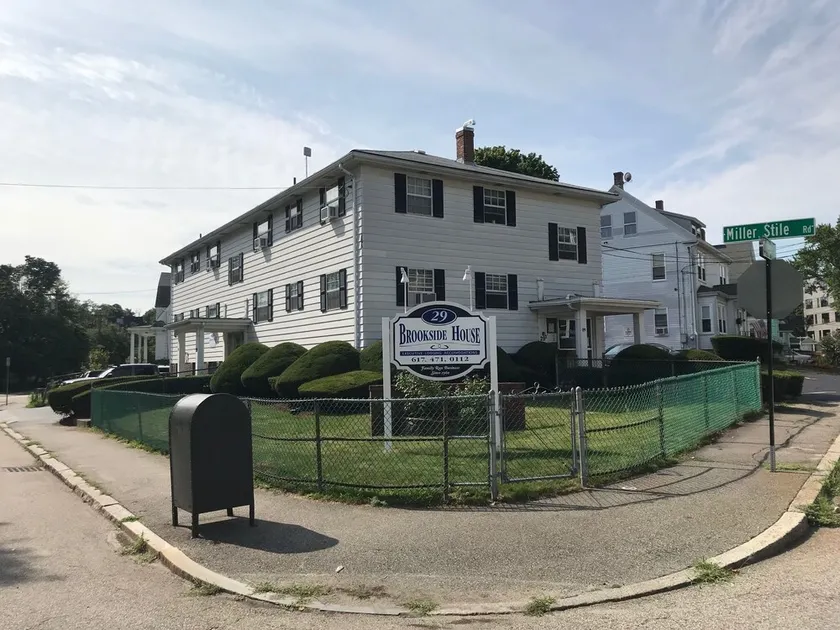 Brookside House - Image 1