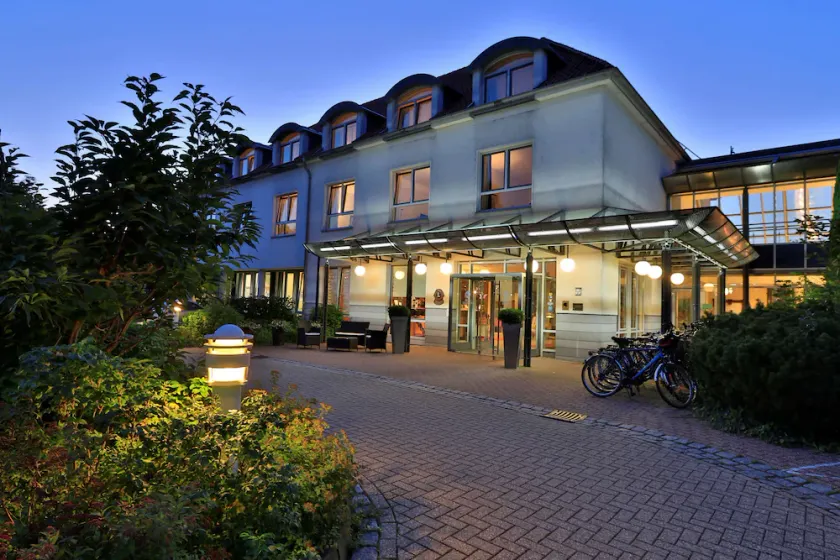BEST WESTERN Hotel Heidehof - Image 1