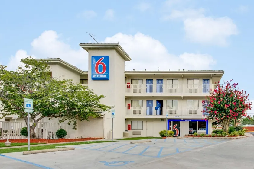 Motel 6 Columbia West South Carolina - Image 1