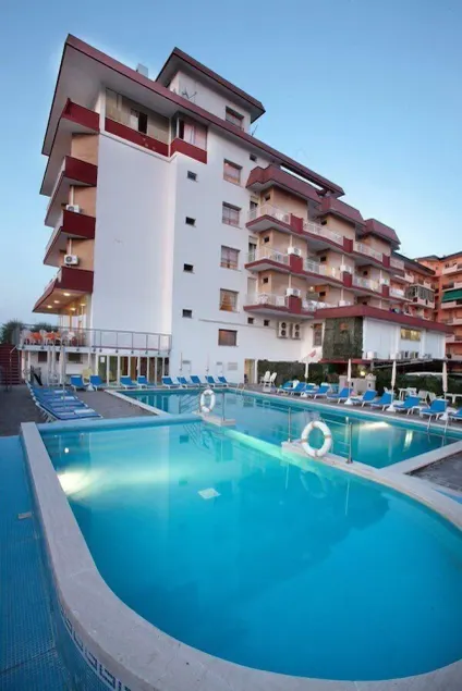 Club Hotel Gallia - Image 1