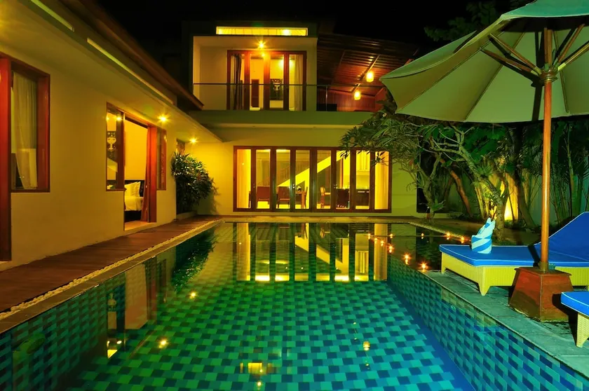 Villa Travis - Image 1