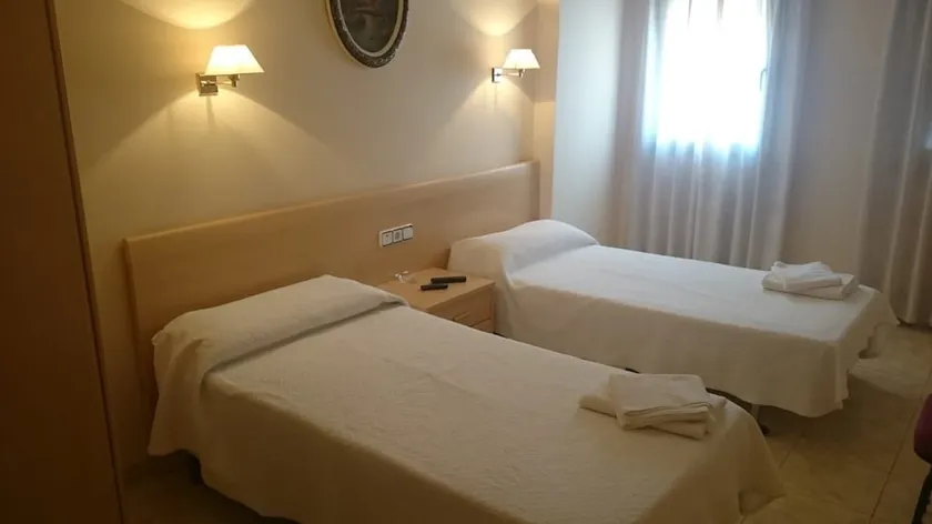 Hostal La Parra - Image 1