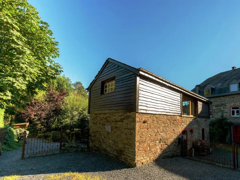 Tastefully furnished holiday residence located in the heart of the Ardennes. - Image 1
