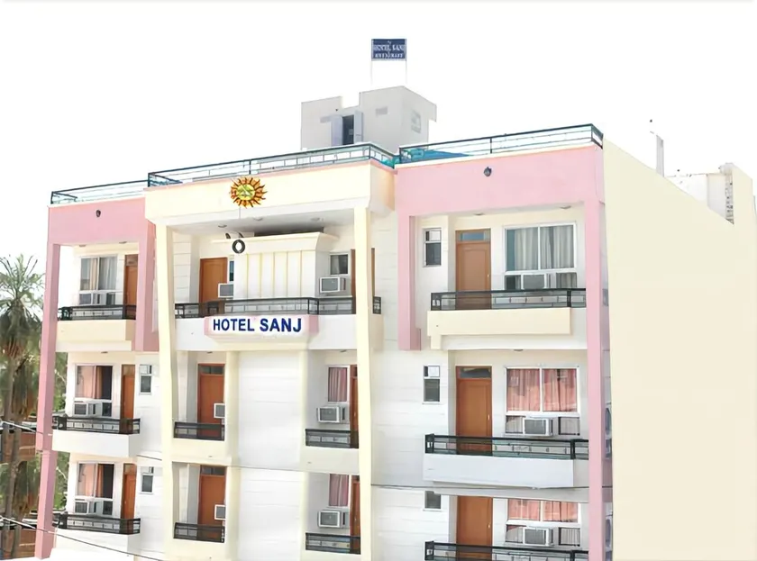Hotel Sanj - Image 1