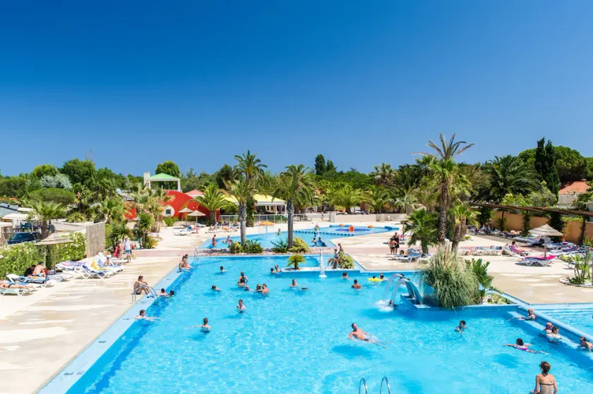 L'Oasis Camping Club - Image 1