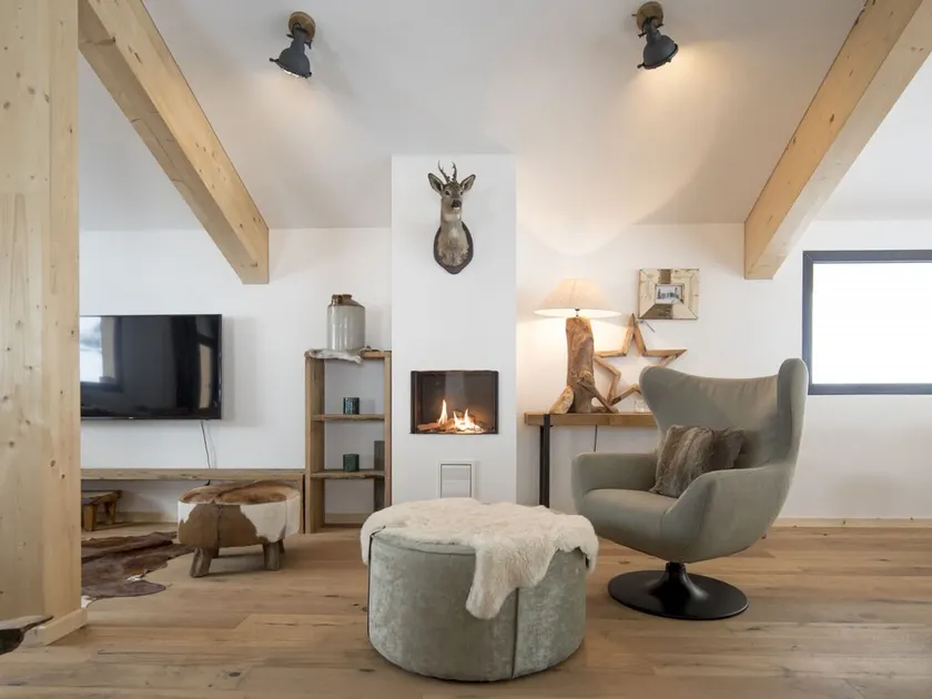 Wellness Chalet mit Au Ensprudelbad Schladming - Image 1