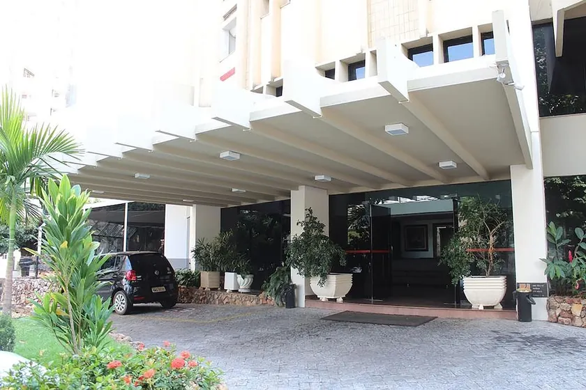 Apartamentos La Residence - Image 1