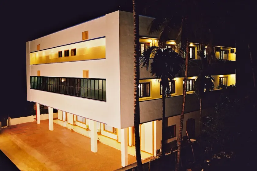 Venus Grand Inn - Image 1