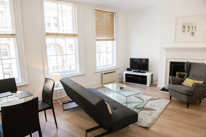 Leicester Square Apartments - Image 1