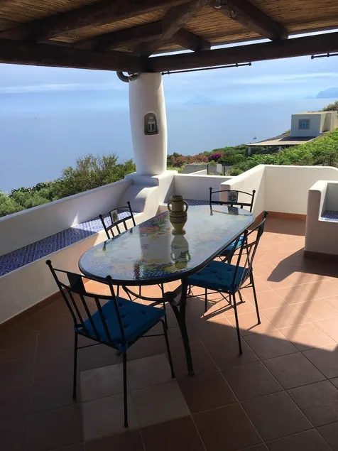 2 bedrooms house with sea view enclosed garden and wifi at Malfa - Image 1