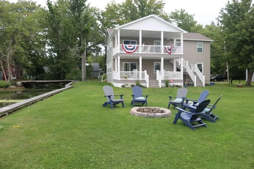 2729 Willow Ave. 3 Bedroom Condo - Image 1