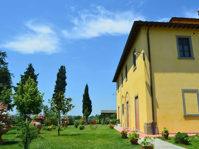 Beautiful old villa with a garden and private swimming pool in the Etruscan countryside - Image 1