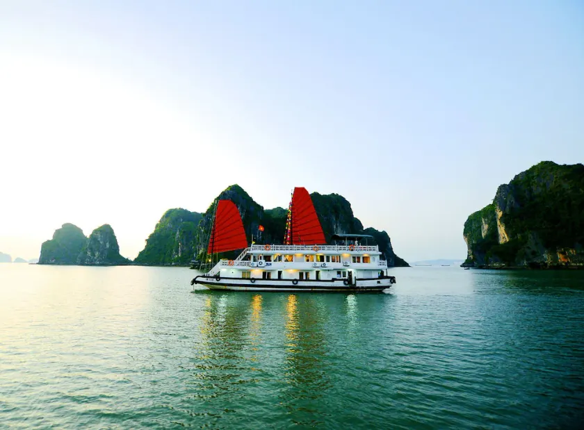 Imperial Classic Cruise Halong - Image 1