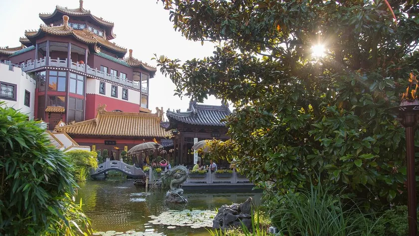 Hotel Ling Bao - Image 1