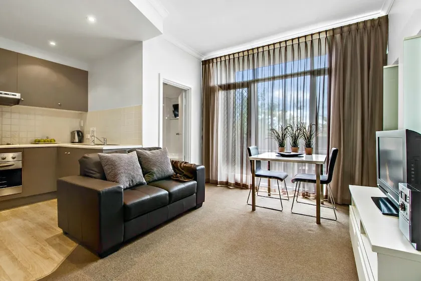 Adelaide DressCircle Apartments - Image 1