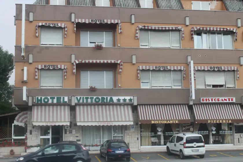 Albergo Vittoria - Image 1