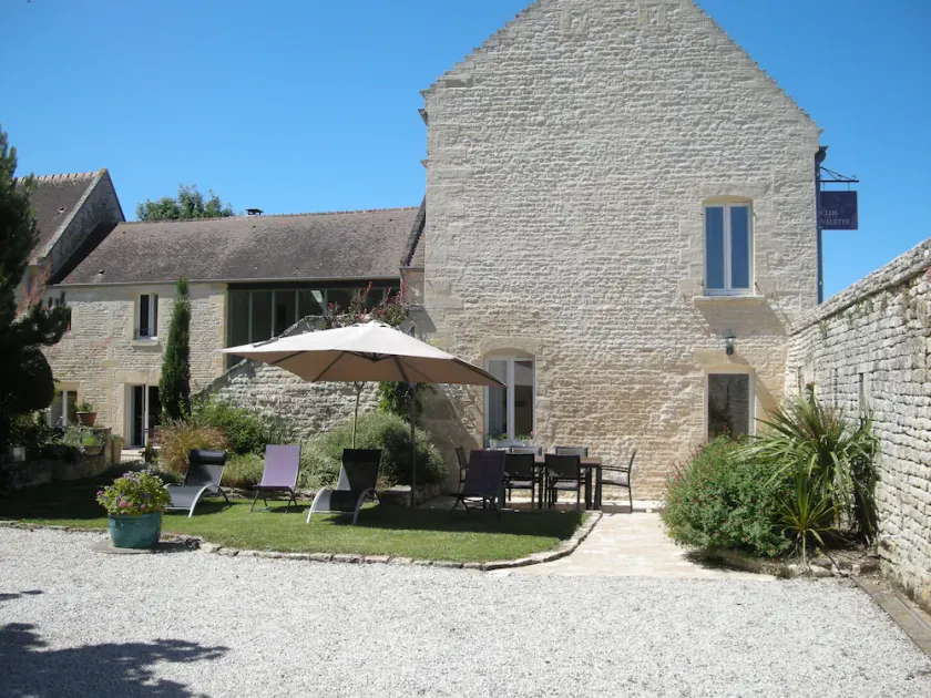 Clos De La Valette - Image 1