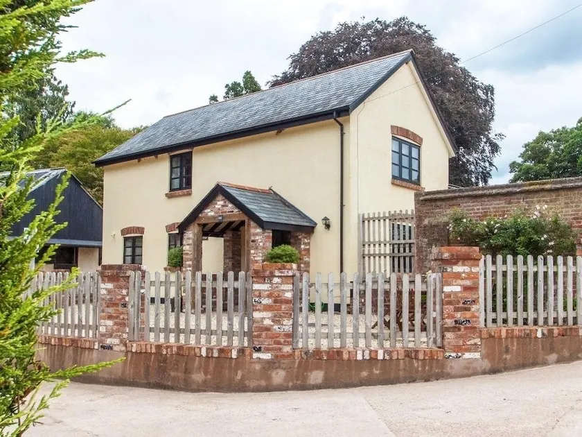 Kintyre Cottage - Image 1