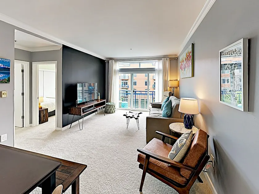 Belltown Court Seattle Urban Retreat - Image 1