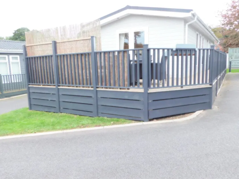 Minimoon 1-bed Lodge in Norfolk - Image 1