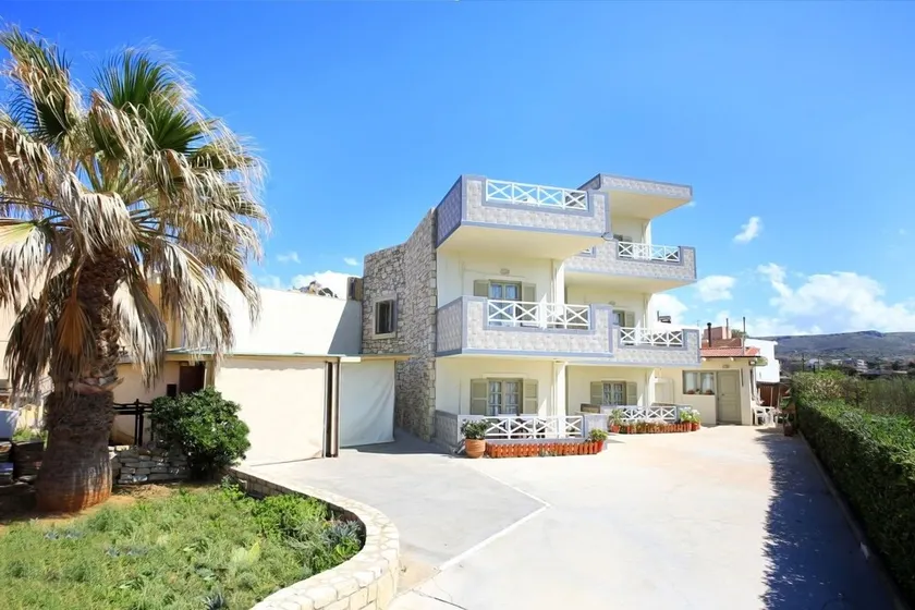 Theodosia apt Swim sunbathe beachfront - Image 1