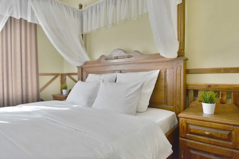 Aparton Hotel Brest - Image 1