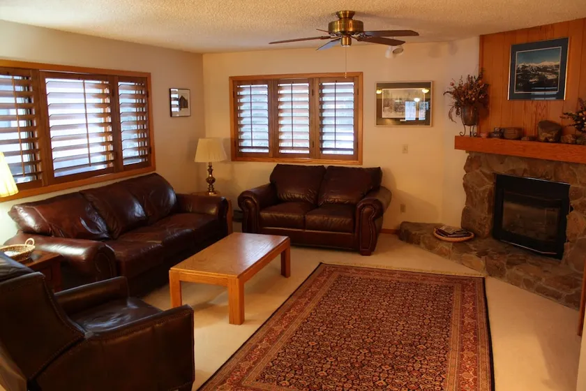 Woods Manor 302A By Peak Property Management - Image 1