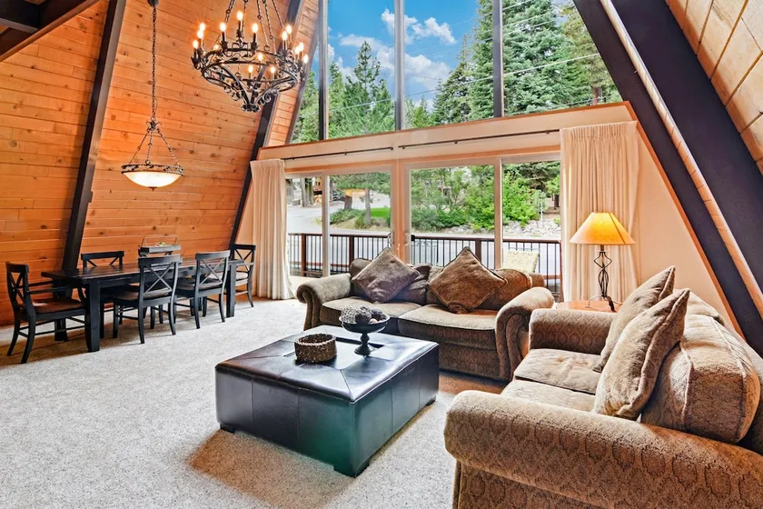 3br Gem, Walk To Tahoe House Bakery 3 Bedroom Cabin - Image 1