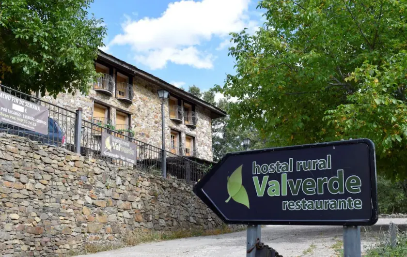 Hostal Rural Valverde - Image 1